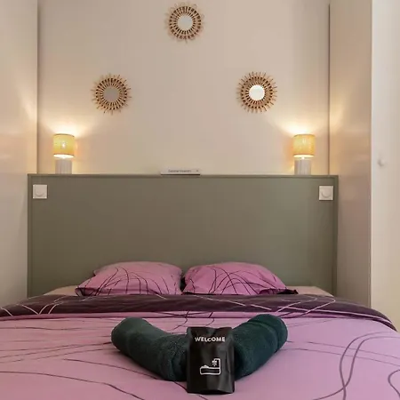 Apartmán T2 Elegant De La Mairie - Calme - Centre *